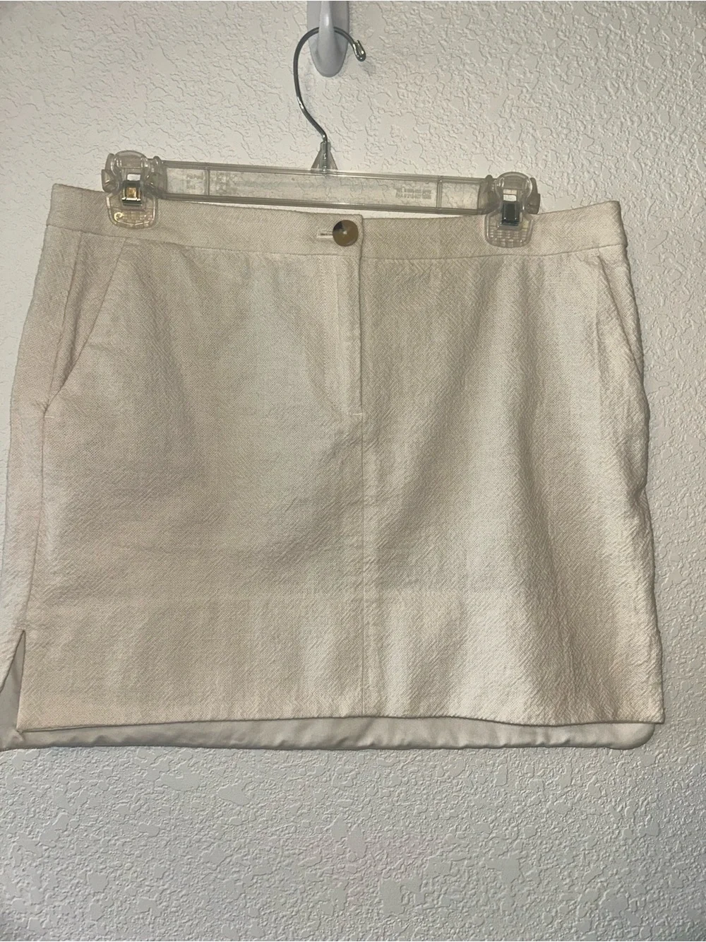 Tory Burch cream 100% cotton textured mini skirt size 4